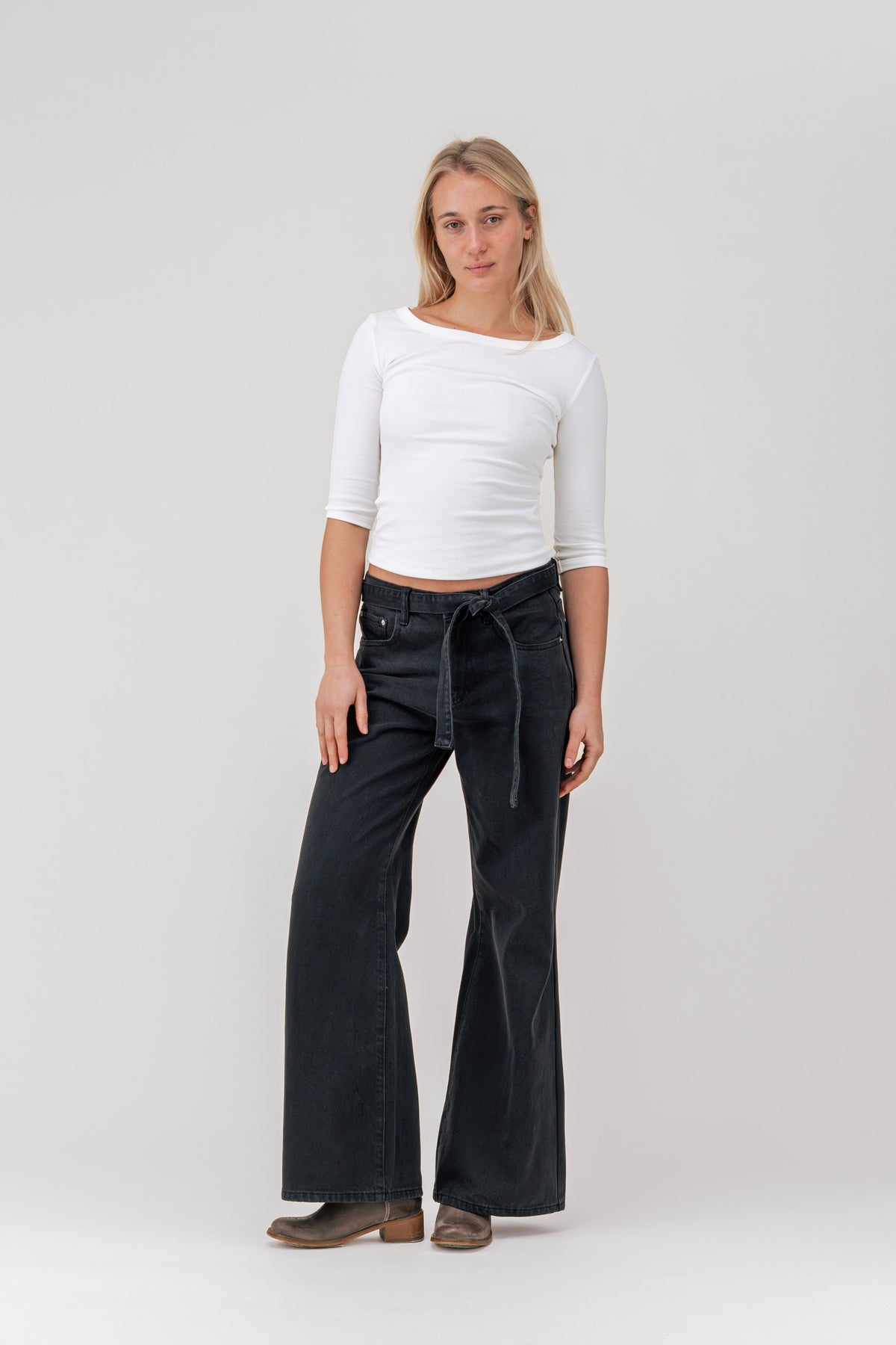 MODEL: 175 cm / Size M