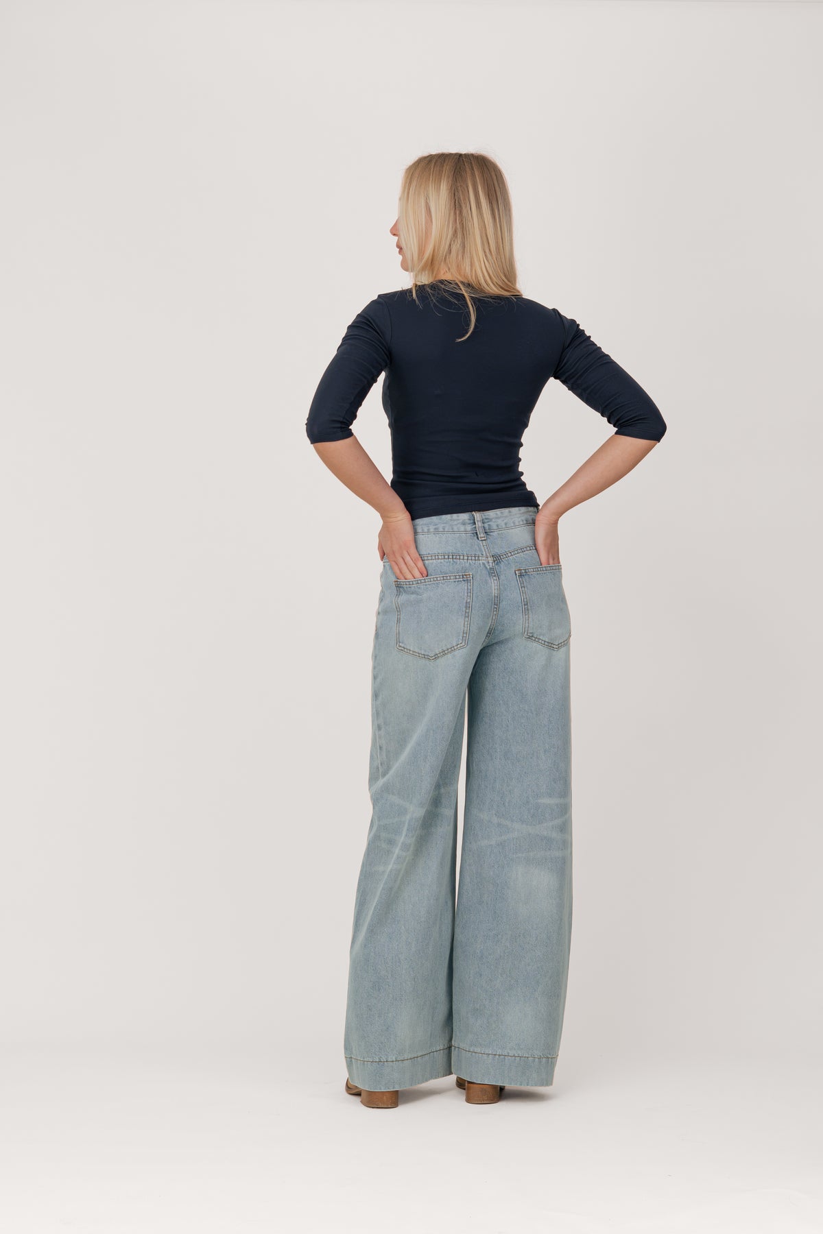 MODEL: 175 CM / Size M
