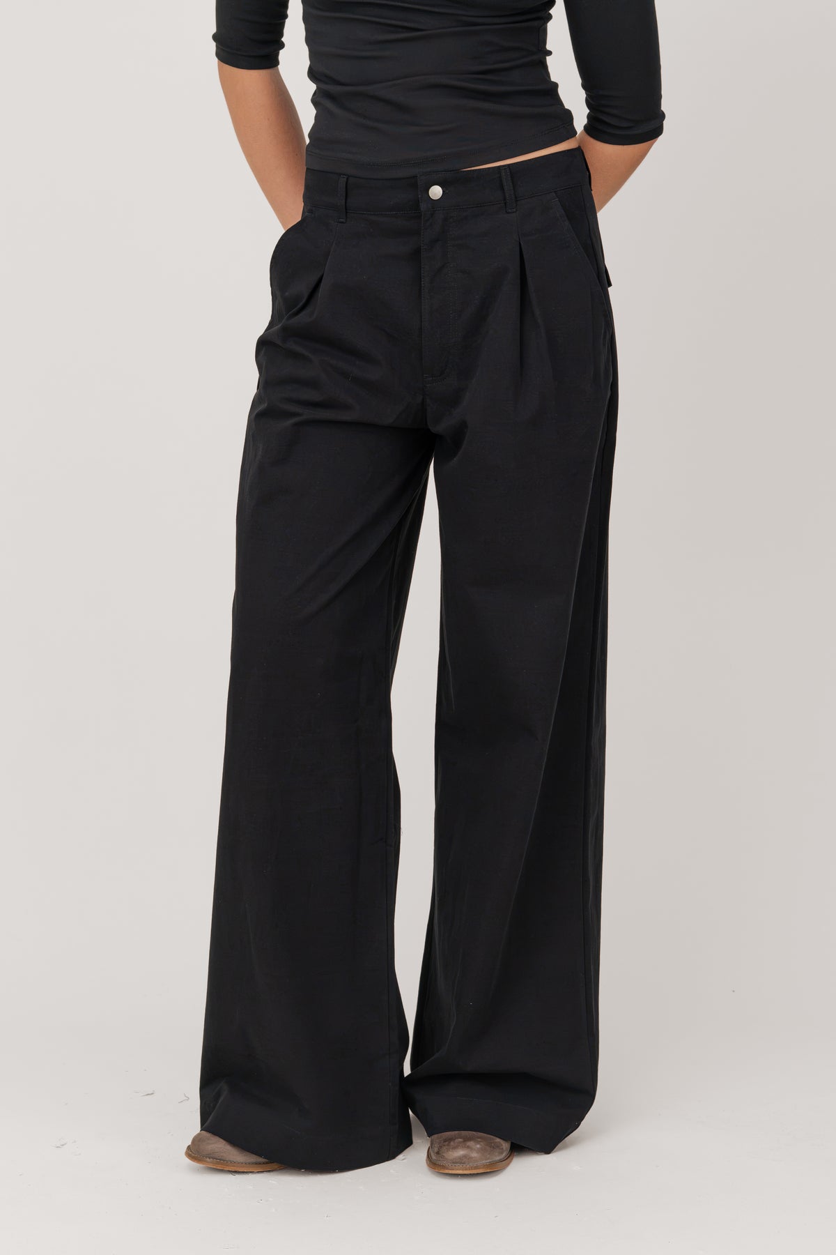 MODEL: 175 cm / Size M