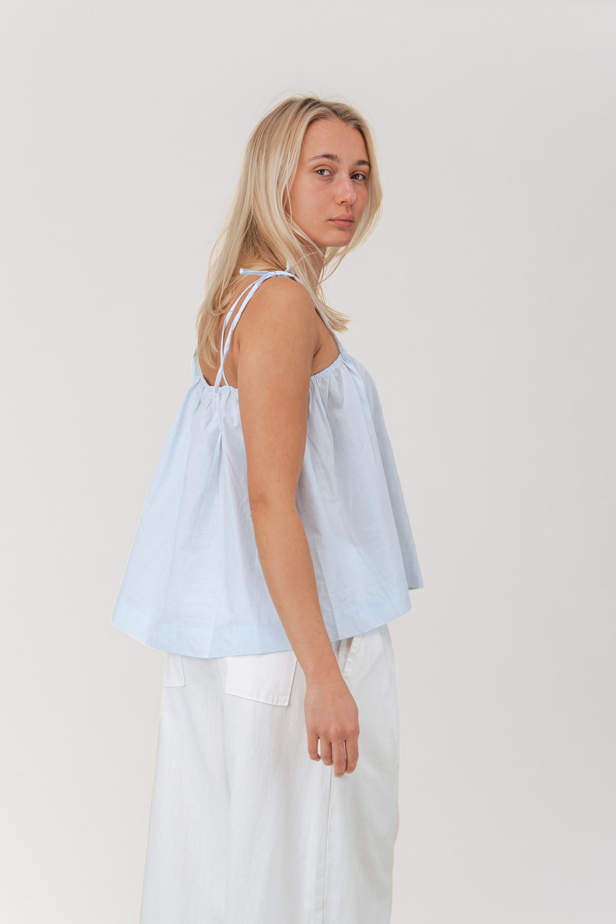 MODEL: 175 cm / Size S
