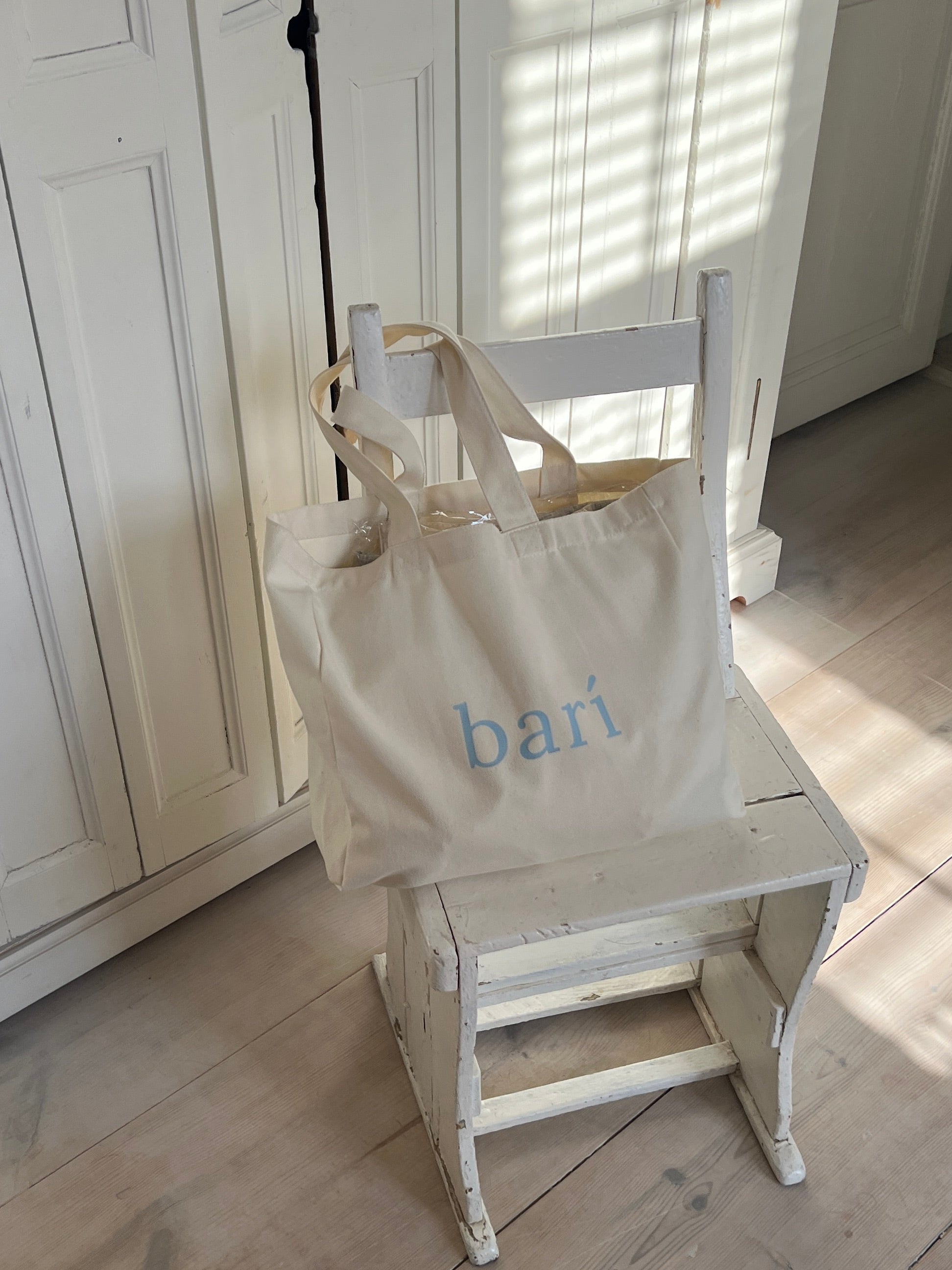 Barí Tote Bag