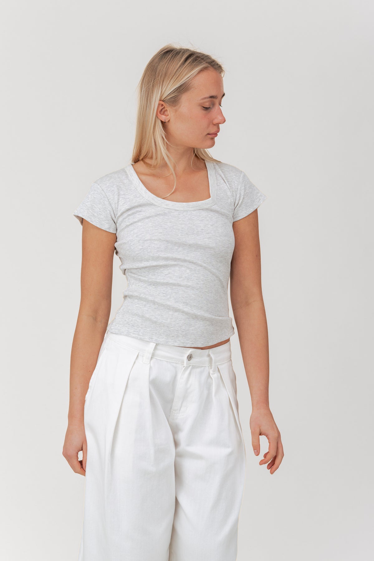 MODEL: 175 cm / Size S