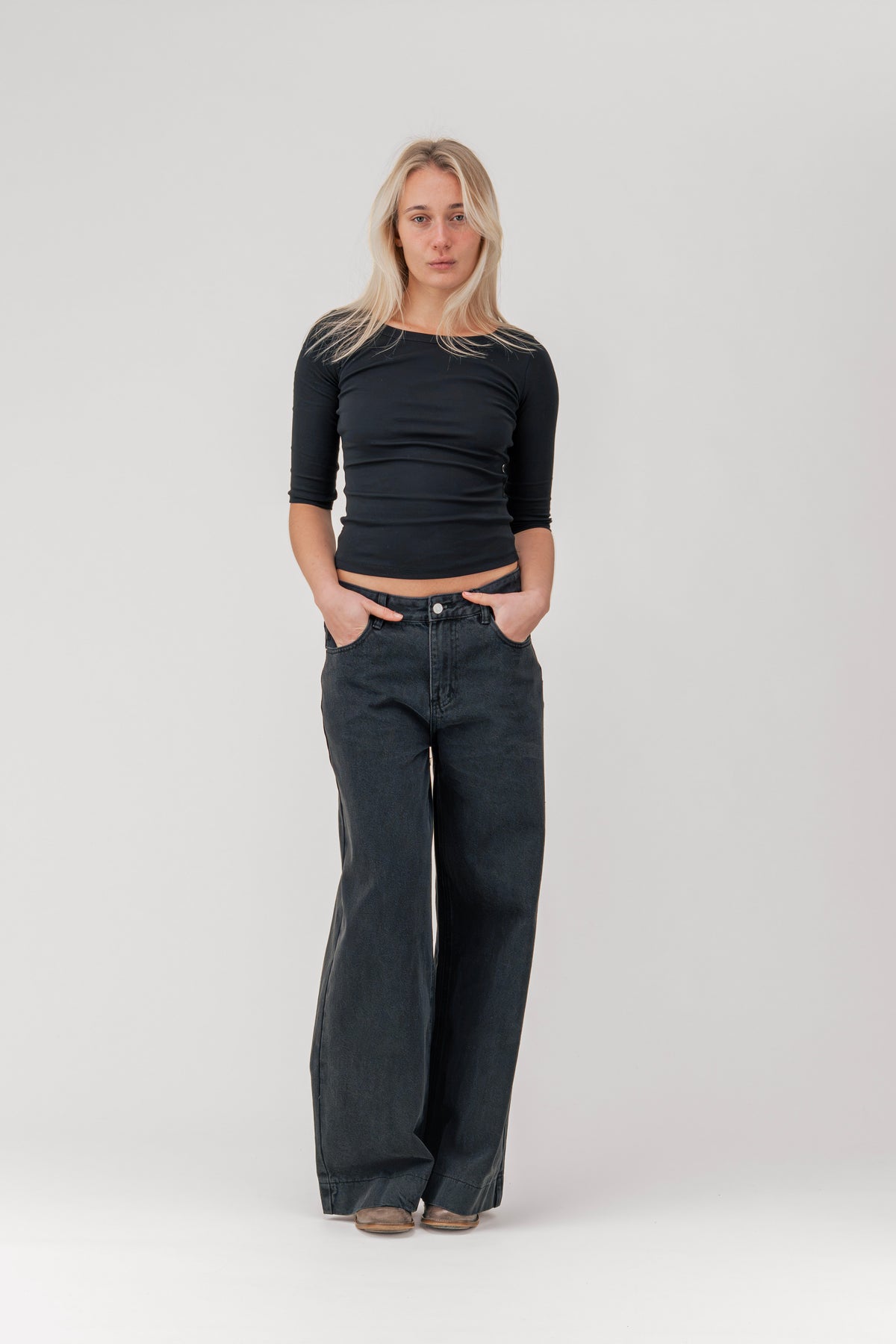 MODEL: 175 cm / Size M