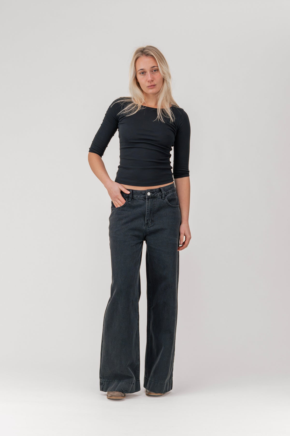 MODEL: 175 cm / Size M