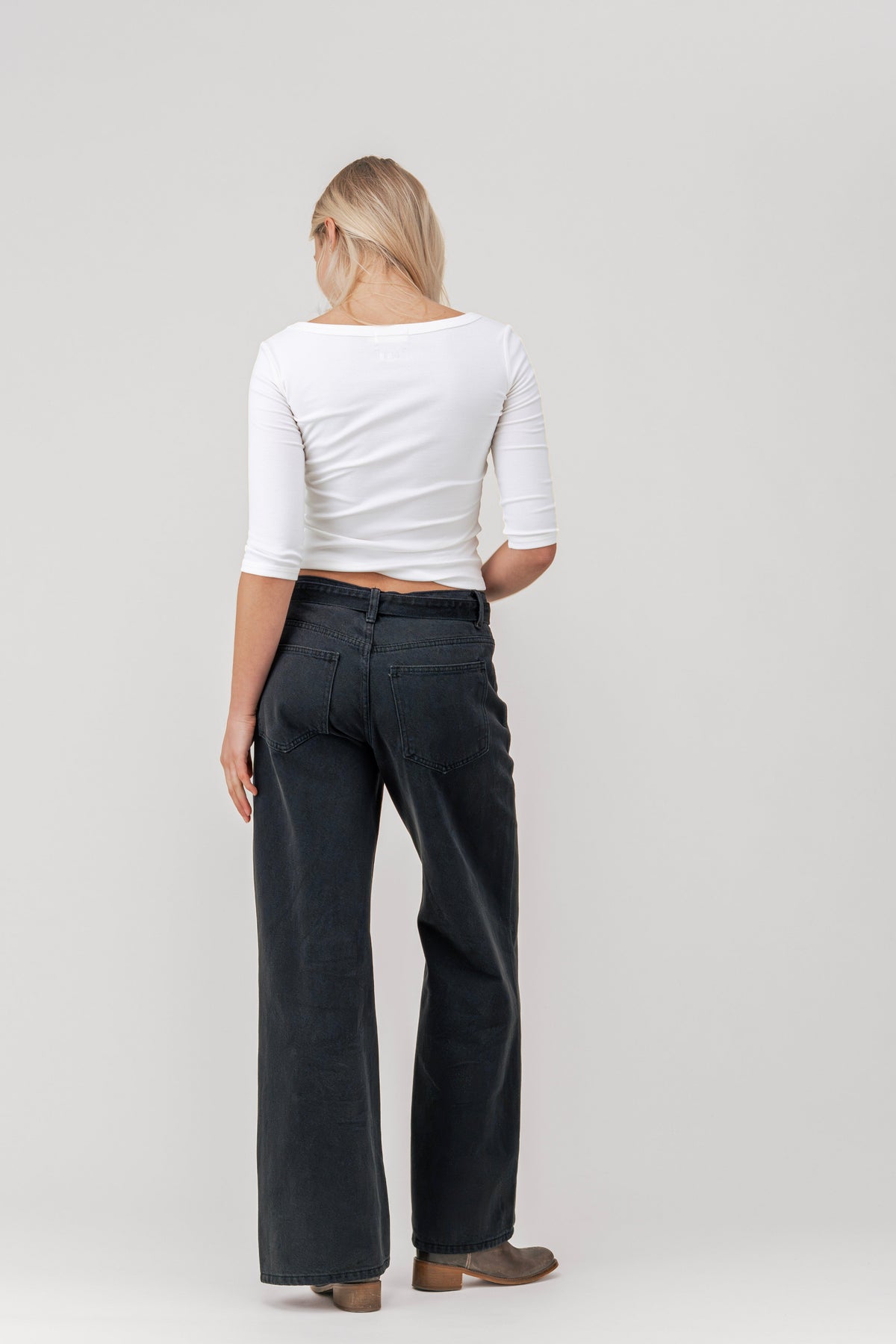 MODEL: 175 cm / Size M