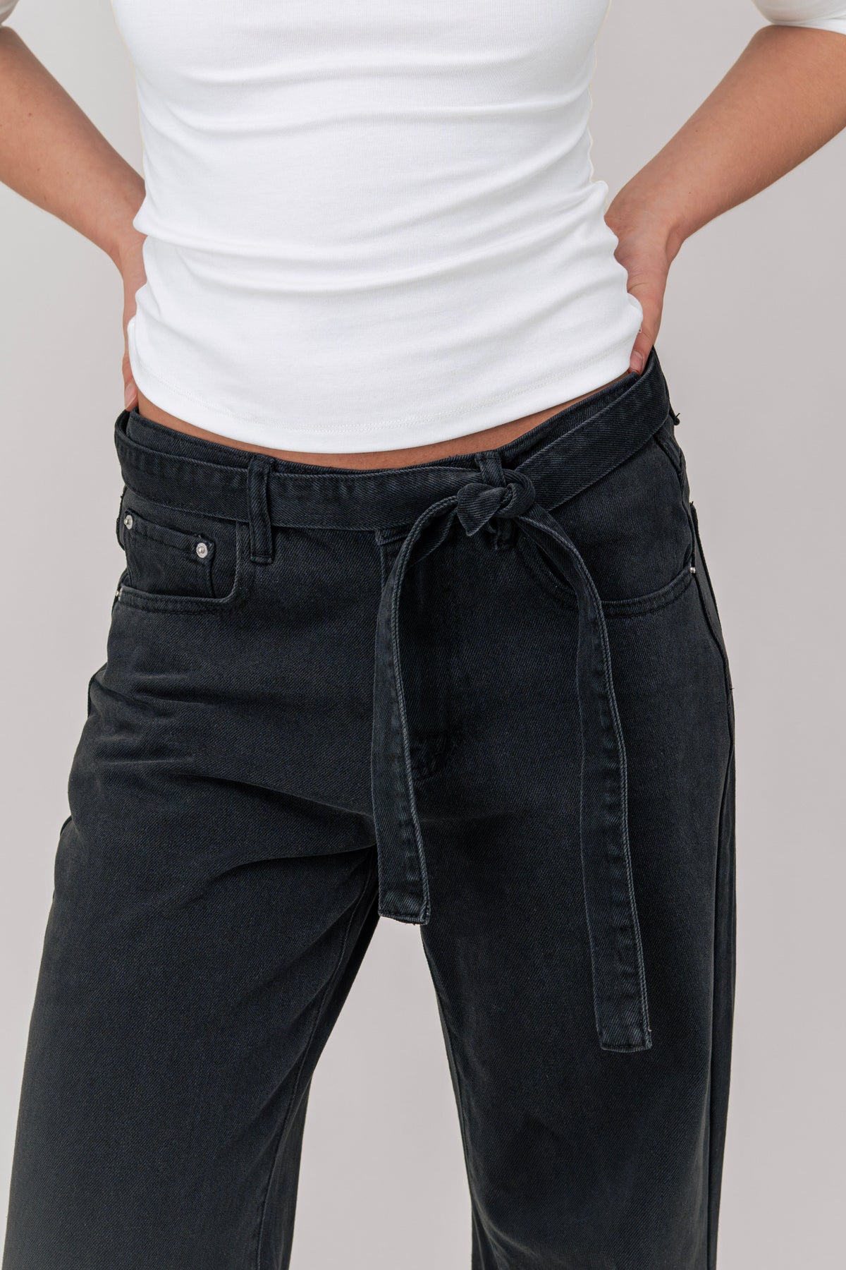 MODEL: 175 cm / Size M
