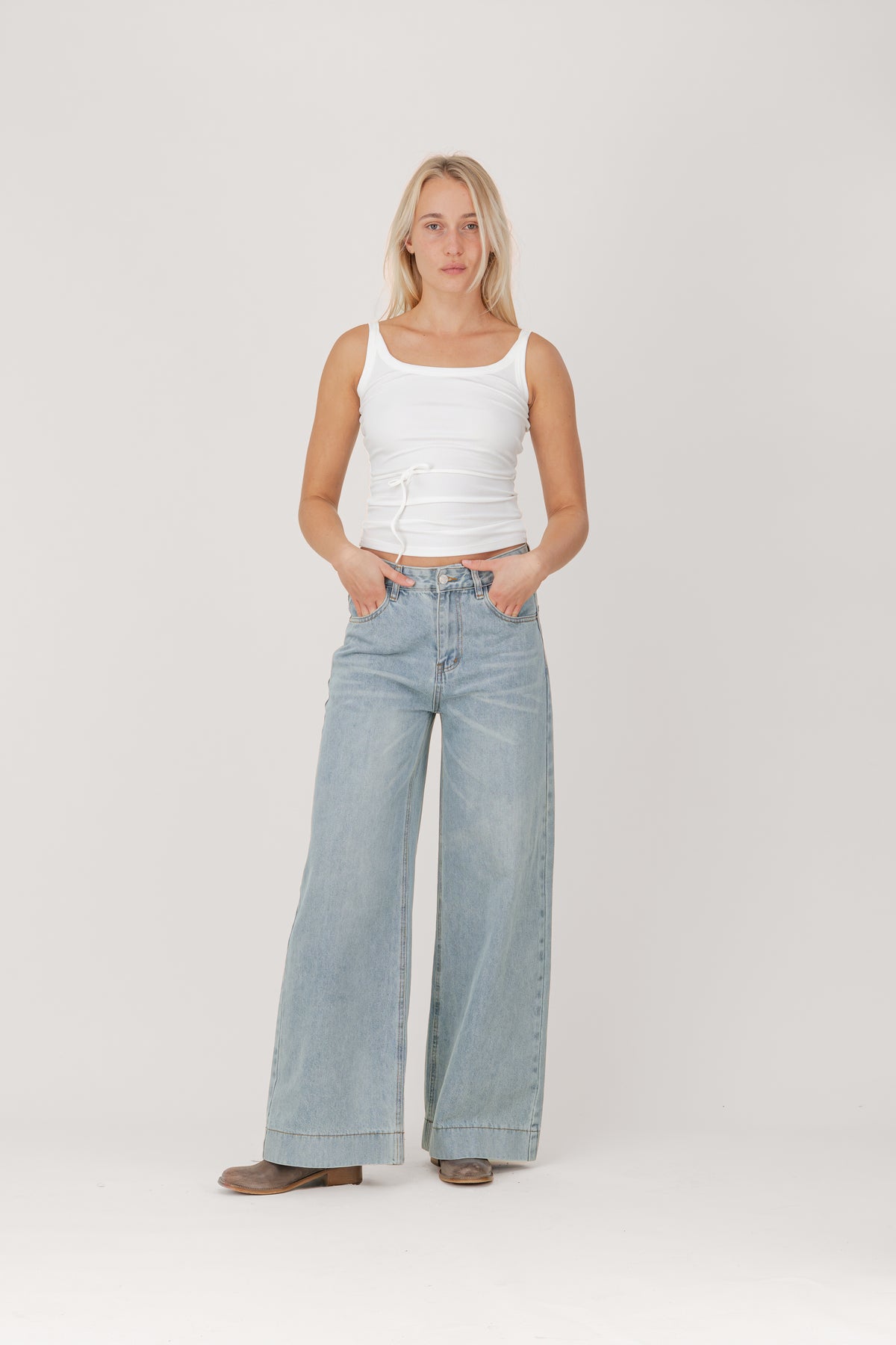 MODEL: 175 CM / Size S
