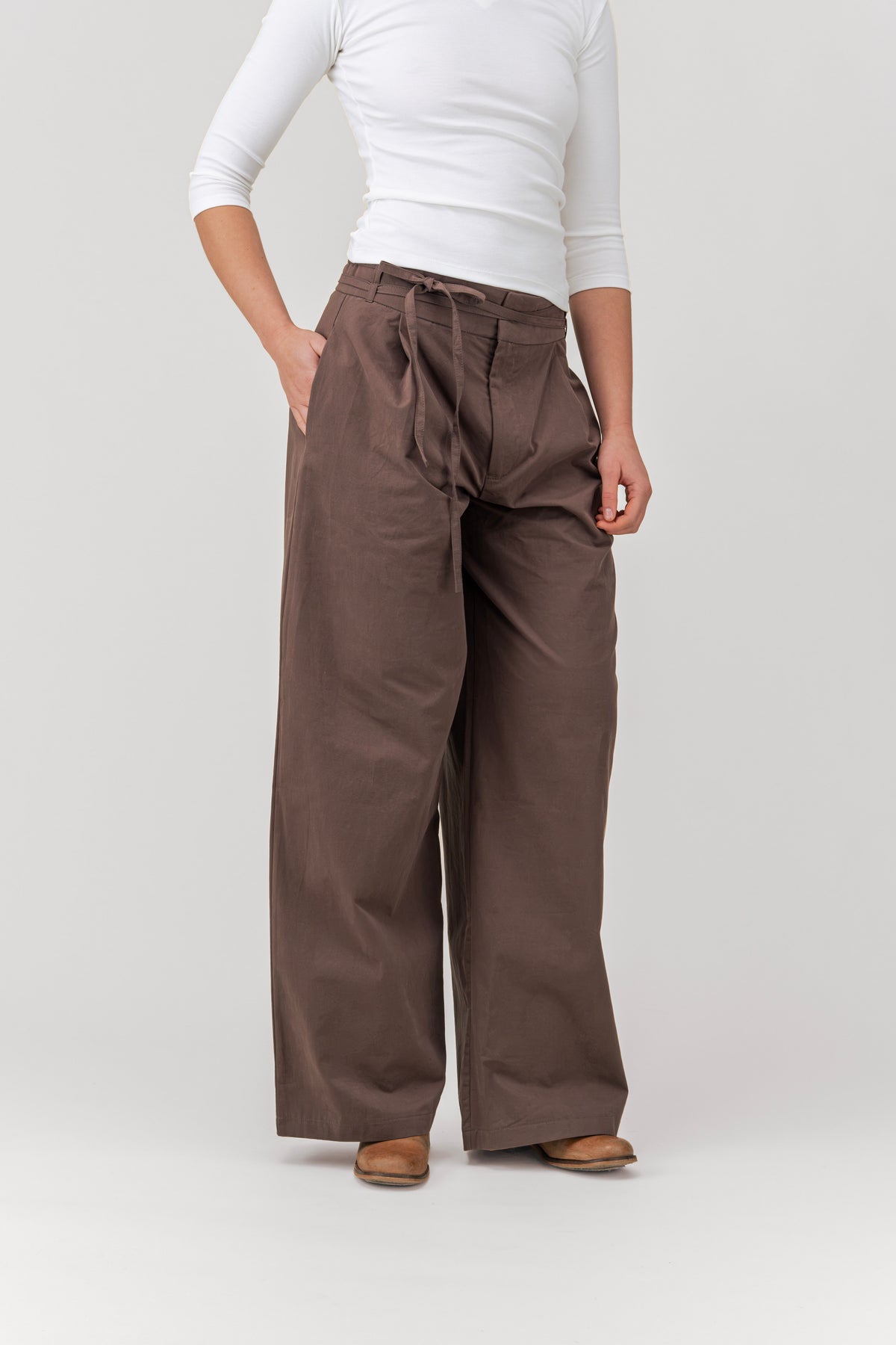 MODEL: 175 cm / Size M