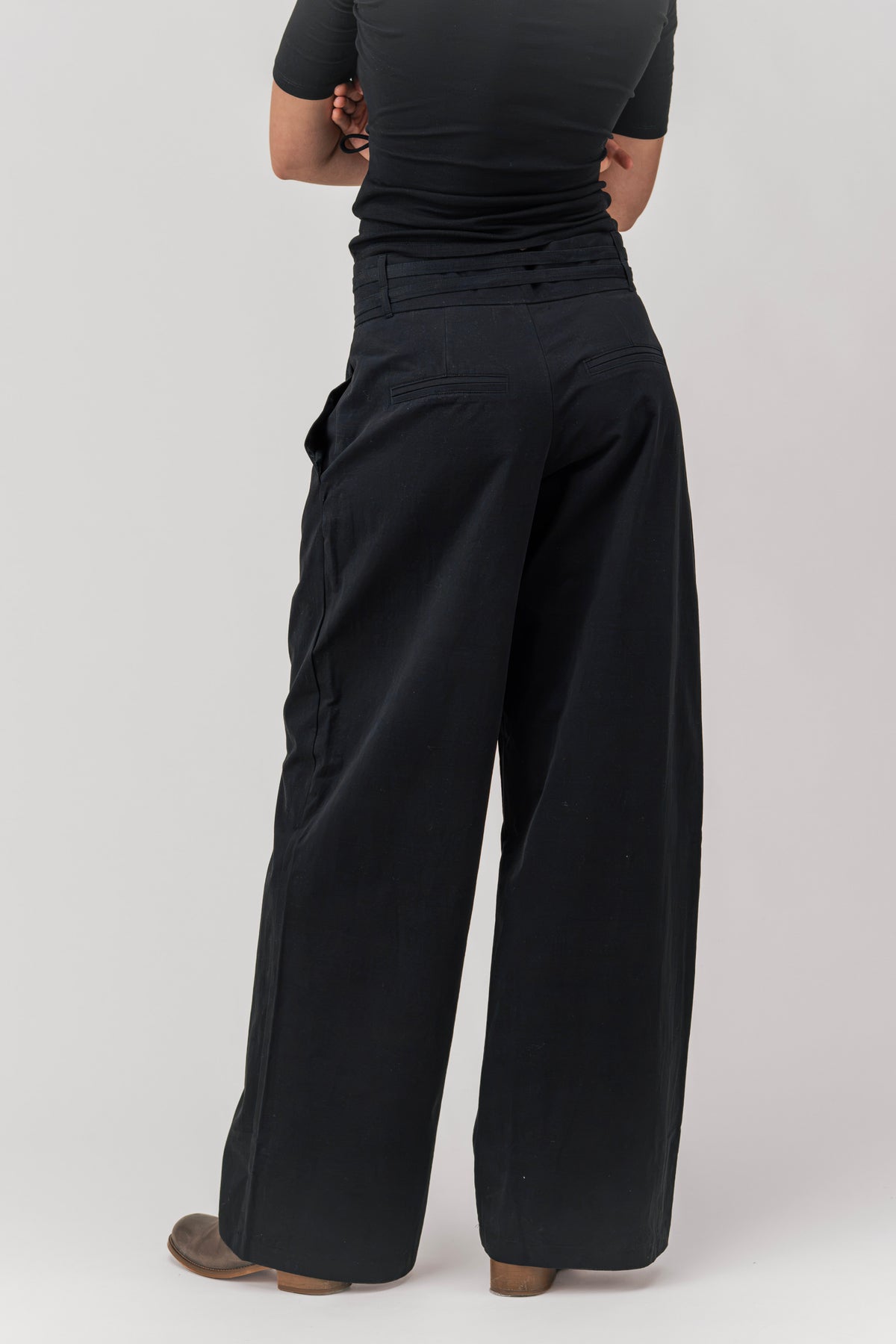 MODEL: 175 cm / Size M