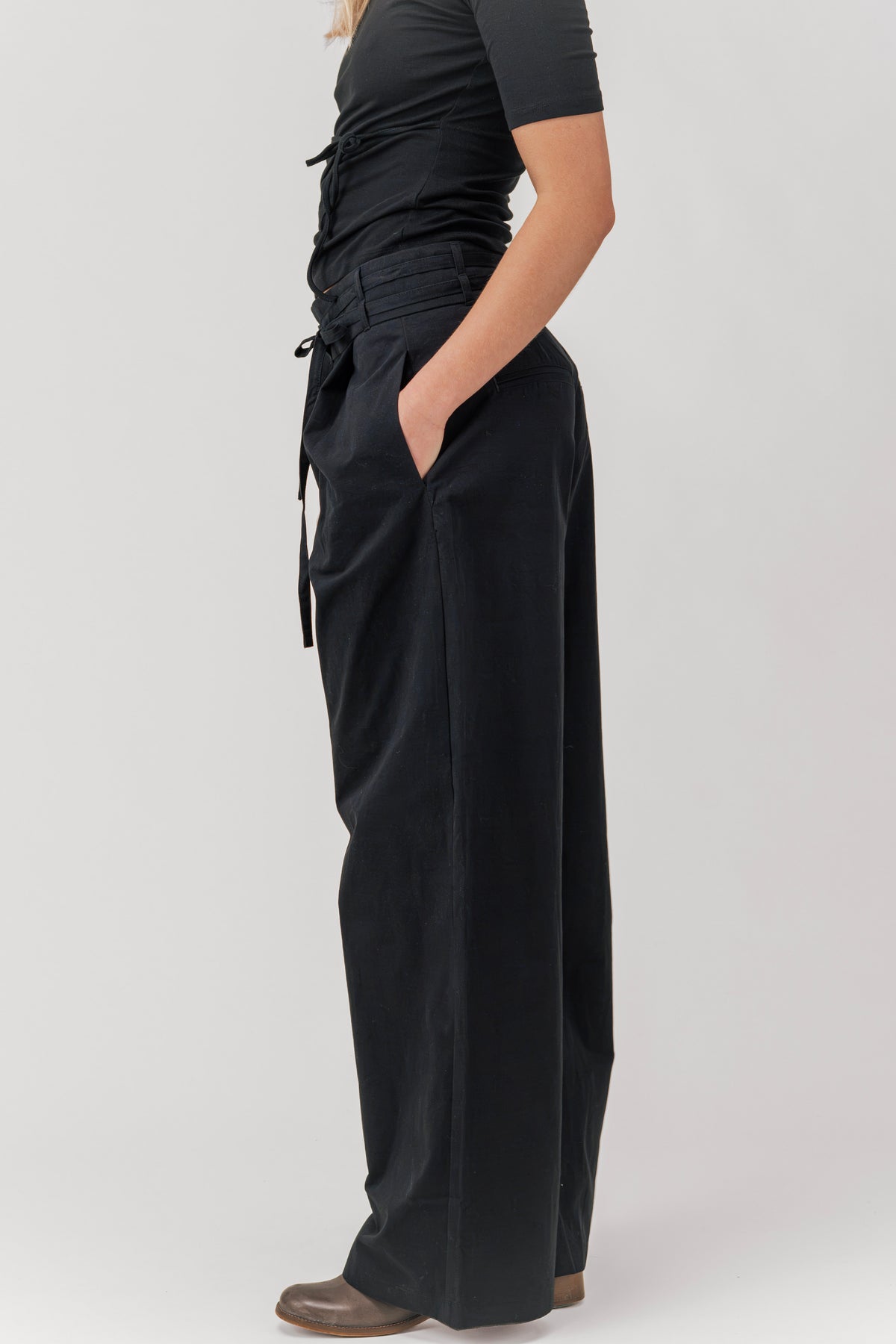 MODEL: 175 cm / Size M